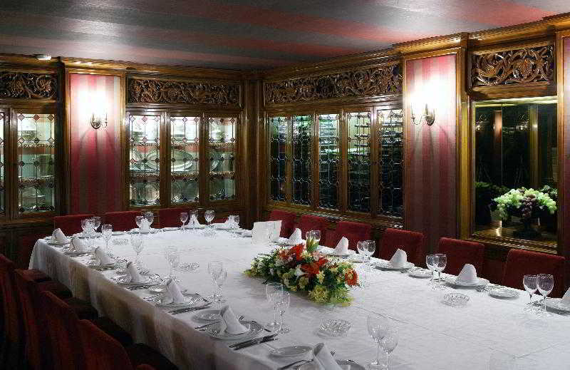 โฮเต็ล เซนิท ดอน โย Hotel ซาราโกซา ร้านอาหาร รูปภาพ