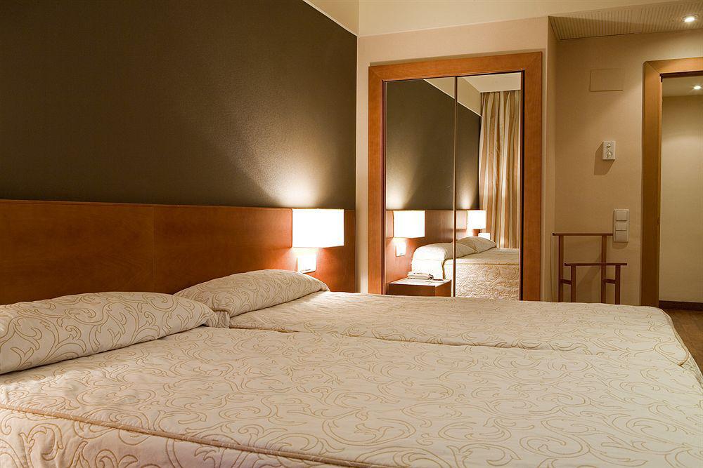โฮเต็ล เซนิท ดอน โย Hotel ซาราโกซา ห้อง รูปภาพ
